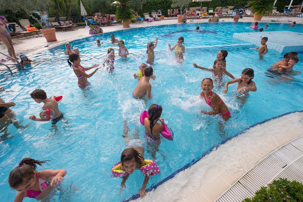 Vascellero Club Resort Кариати Экстерьер фото